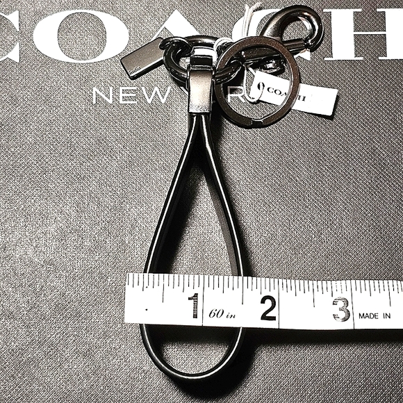 (UNISEX) COACH LOOP KEY FOB IN SIGNATURE CANVAS (NWT) - Picture 7 of 7